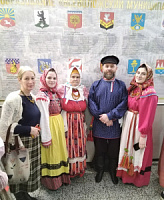 Коллектив МБУКиТ «Нюксенский этнокультурный центр «Пожарище» в Санкт-Петербурге. Коллектив МБУКиТ «Нюксенский этнокультурный центр «Пожарище» в Санкт-Петербурге.