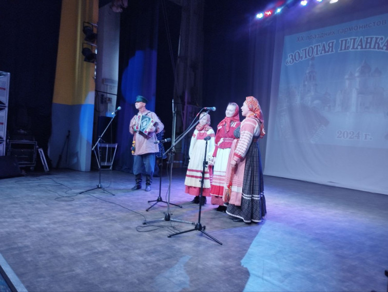 Нюксяне на фестивале «Золотая планка».. Нюксяне на фестивале «Золотая планка»..